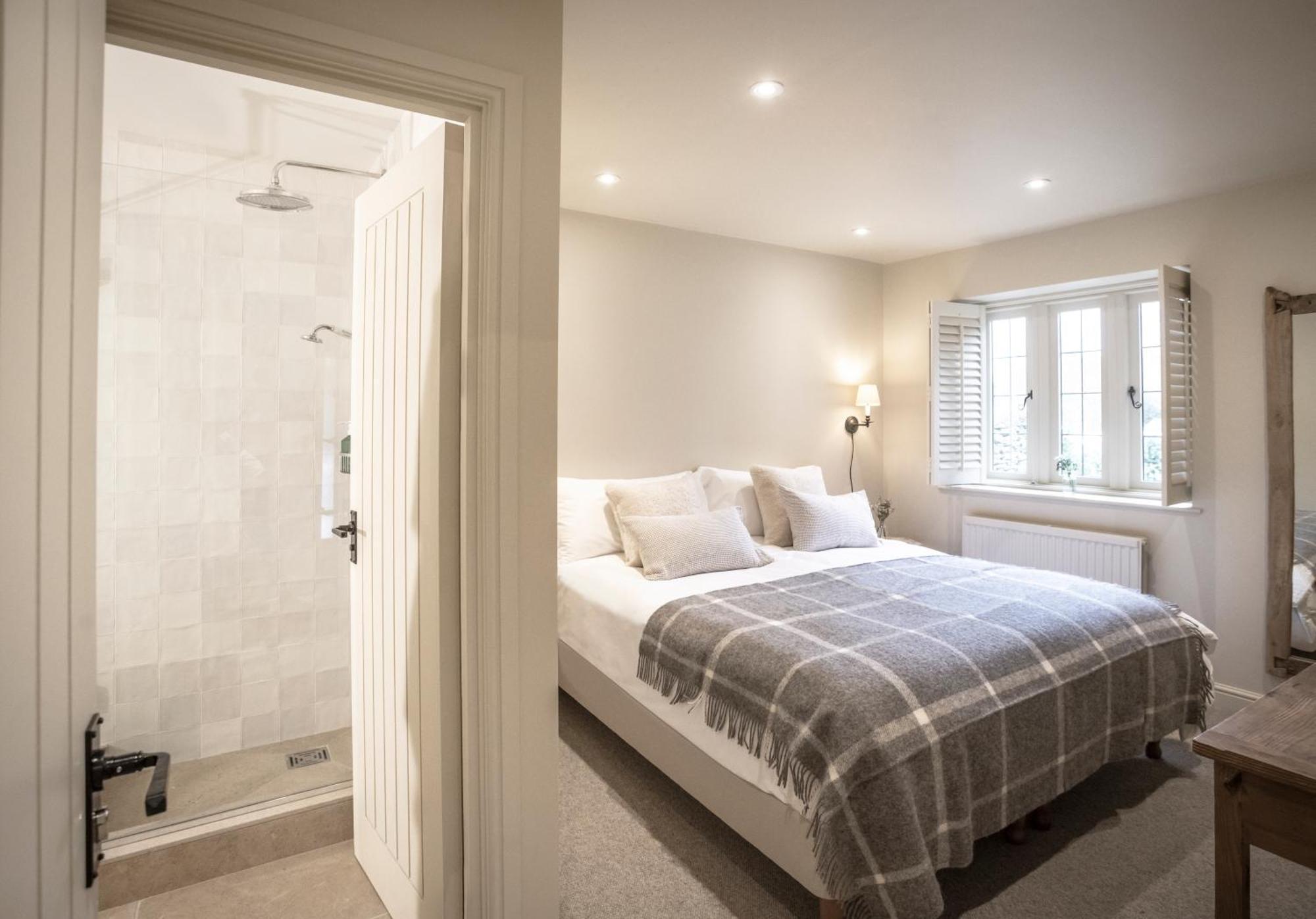 The Three Horseshoes 4*